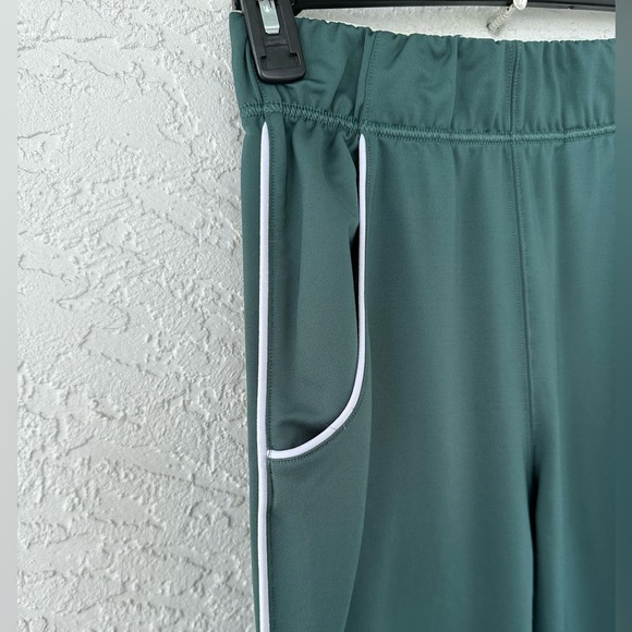 Gymshark Recess Joggers Green Pockets High Rise Small - Picture 4 of 10